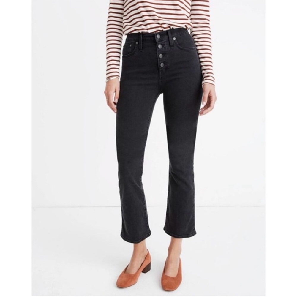 Madewell Cali Demi Boot Cut Jeans in Bellspring Wash. Button-Front. Size 24
